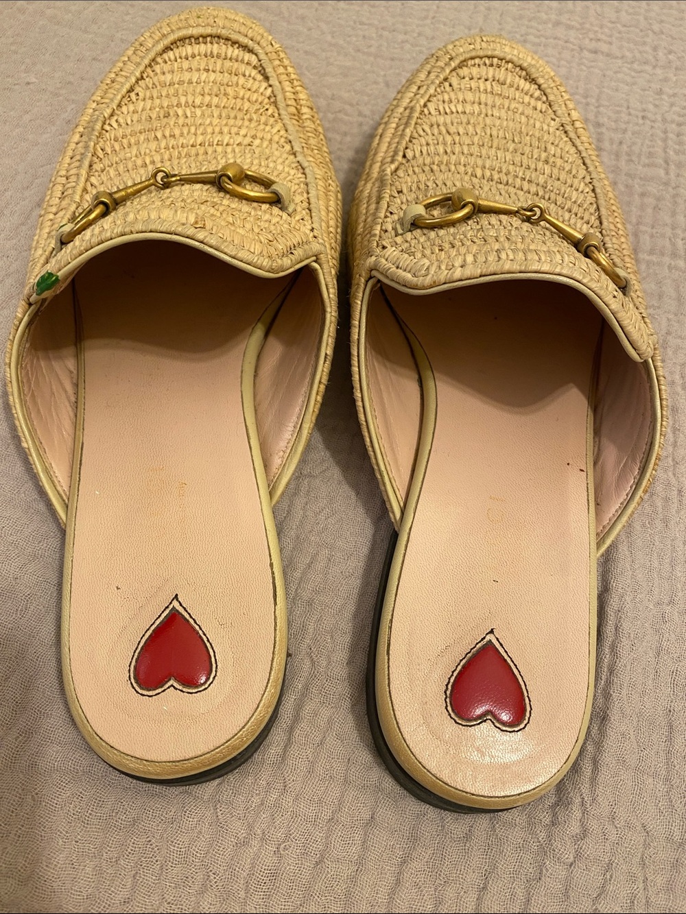 Gucci Beige Raffia Mule Slides with Gold Horsebit. Size 39 - Picture 3 of 12
